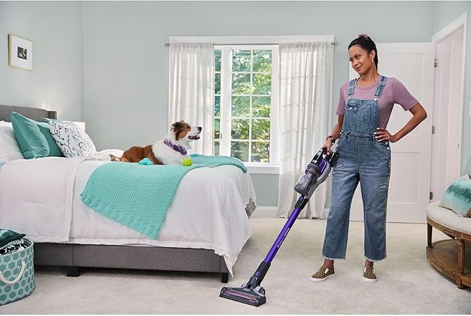 BLACK+DECKER Pet Hair Vacuum, Cordless Vacuum Cleaner Pet Hair, Up to 55 Minutes of Runtime, Interchangeable Floorhead, Maximum Suction, Multi-Surface, Light Weight, Powerseries Extreme (BSV2020P)